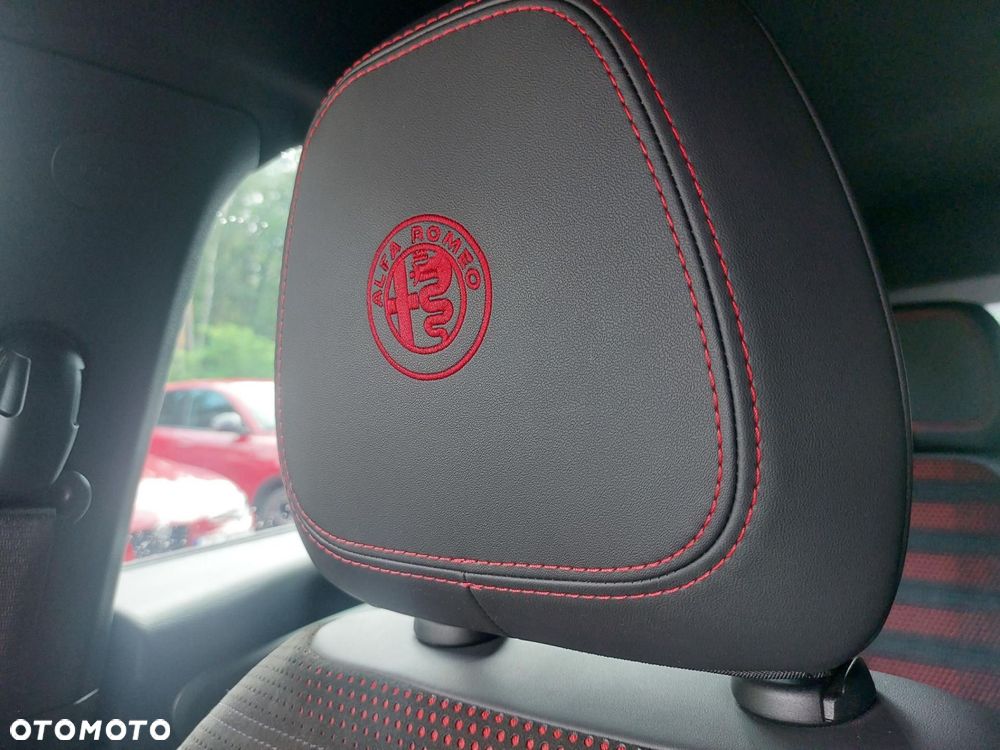 Alfa Romeo Tonale 1.5 T4 GSE mHEV Veloce DCT - 30