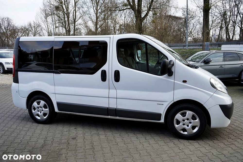 Opel Vivaro - 14