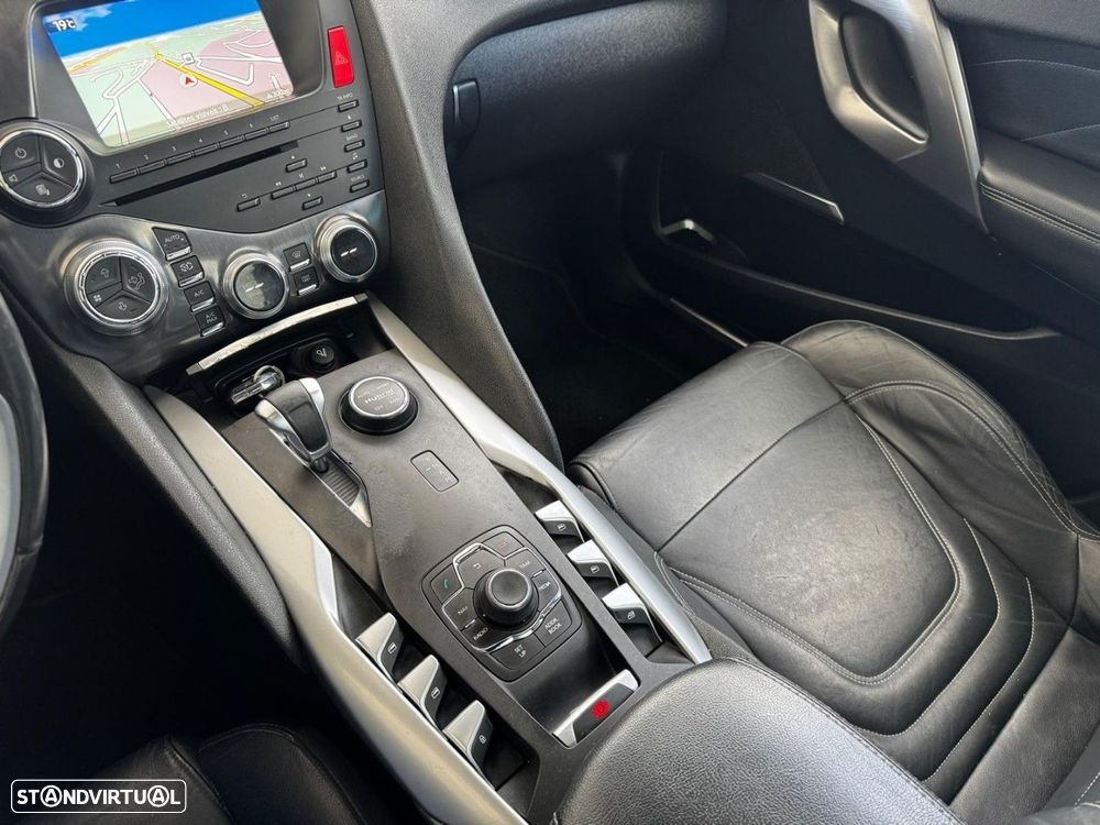 Citroën DS5 2.0 HDi Hybrid4 So Chic CMP6 - 18