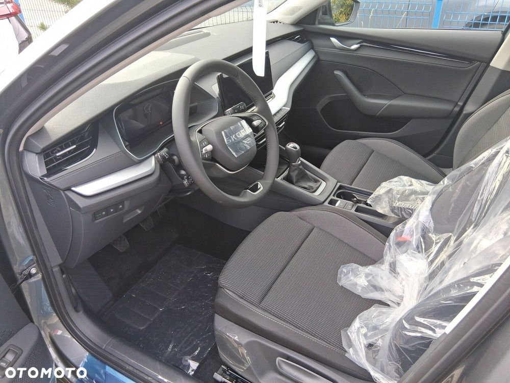 Skoda Octavia 2.0 TDI 30 Years - 5