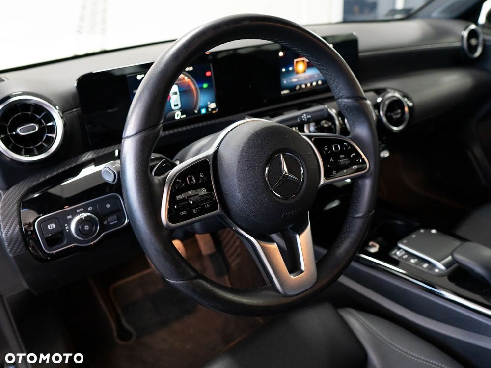 Mercedes-Benz Klasa A 180 Style 7G-DCT - 11