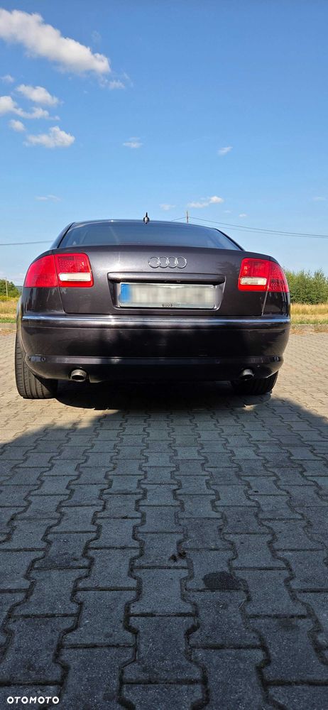 Audi A8 - 7