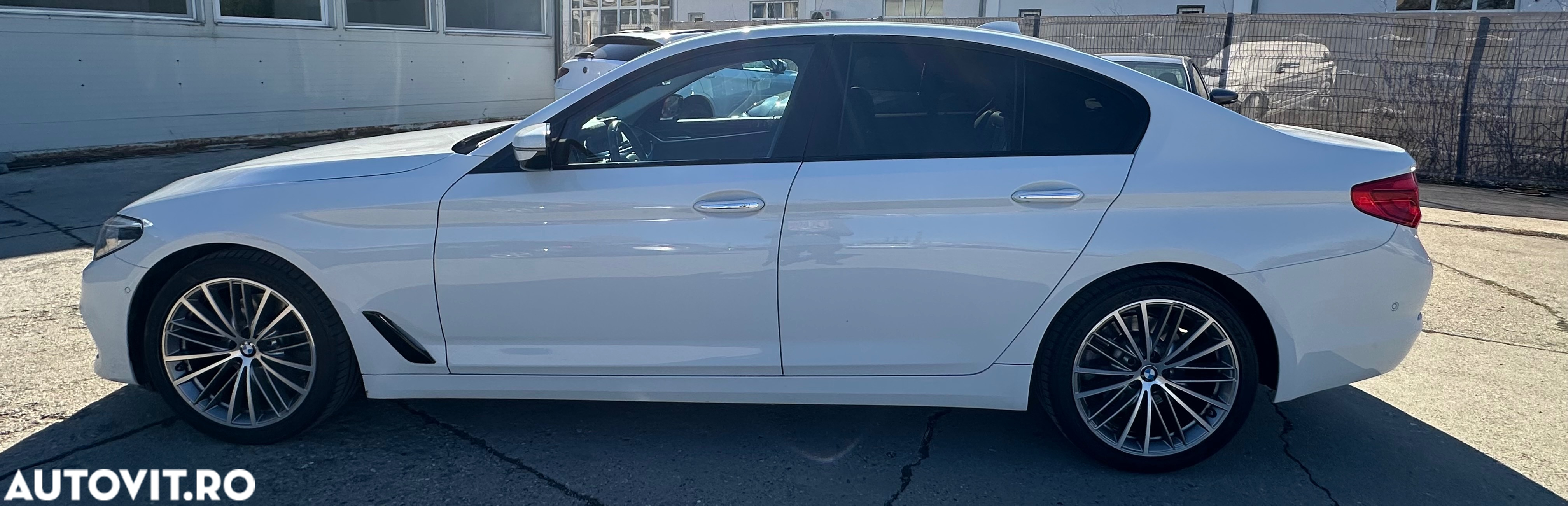 BMW Seria 5 520d EfficientDynamics Edition AT - 19