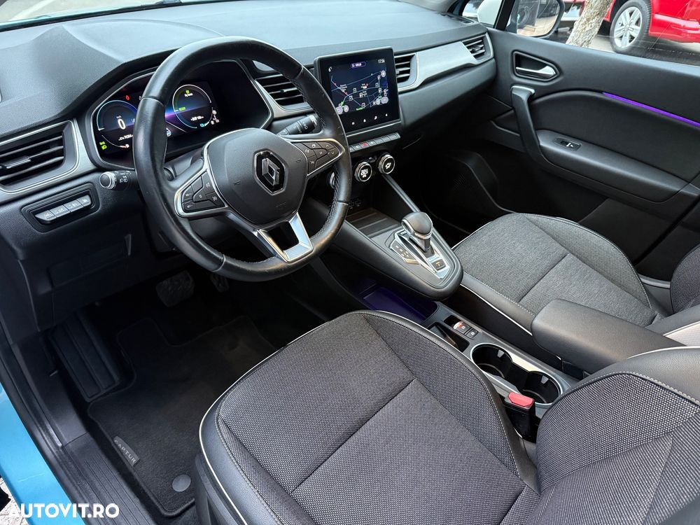 Renault Captur E-TECH 160 INTENS - 9