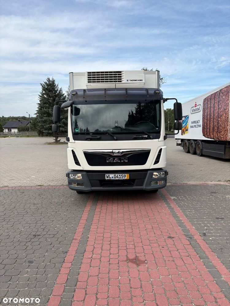 MAN TGL12.220/Euro 6/ agregat Thermo King/zabudowa Lambert z windą do załadunku - 2