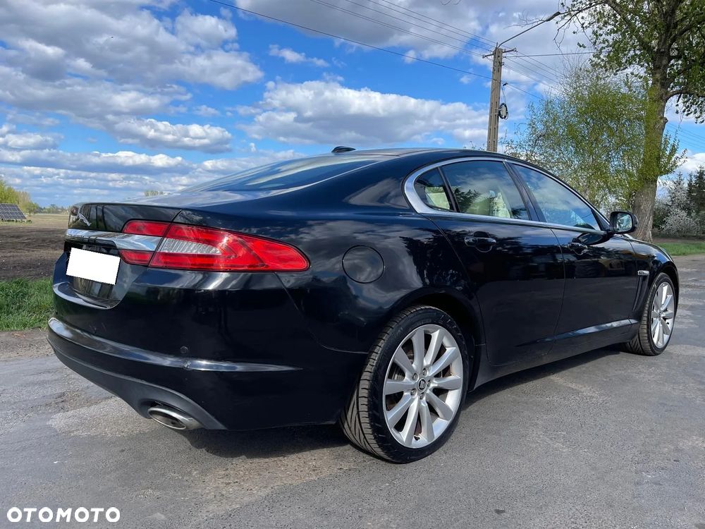 Jaguar XF - 7