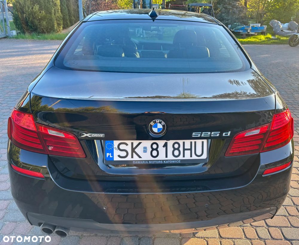 BMW Seria 5 525d xDrive - 4