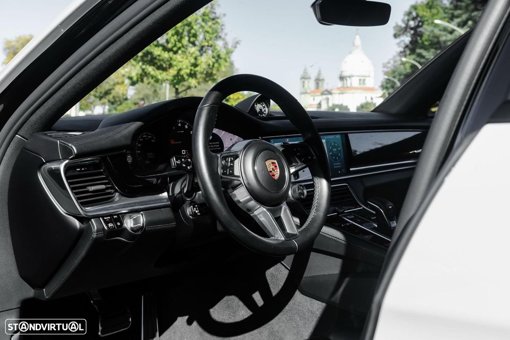 Porsche Panamera Sport Turismo 4 E-Hybrid - 25