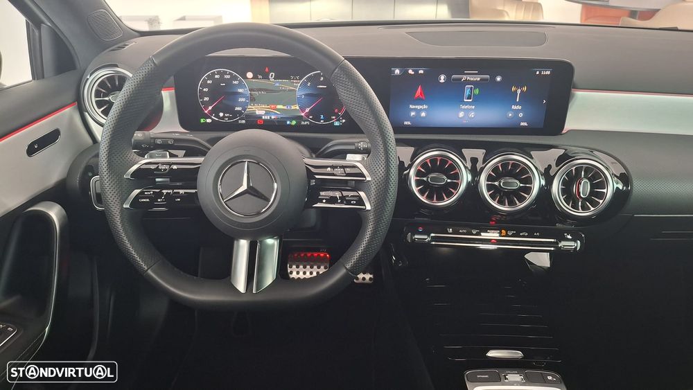 Mercedes-Benz A 180 d 8G-DCT Special Edition - 11