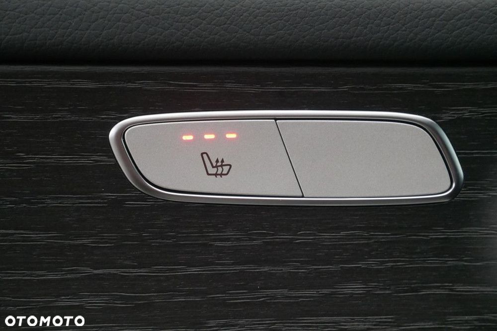Mercedes-Benz GLC - 31