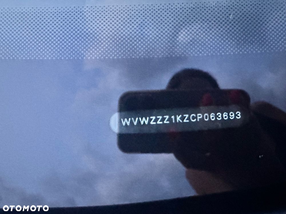 Volkswagen Golf 2.0 TDI Highline - 25