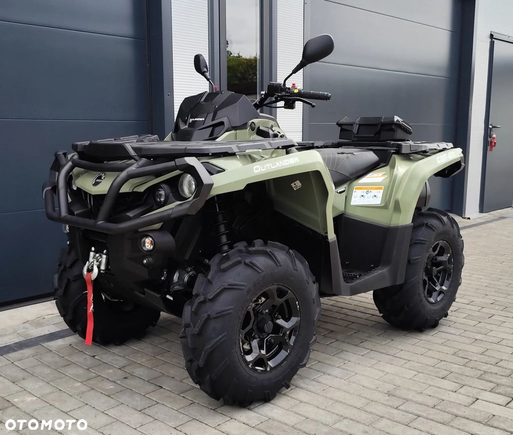 Can-Am Outlander - 1