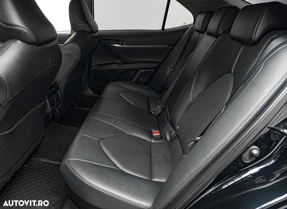 Toyota Camry 2.5 Exclusive - 16
