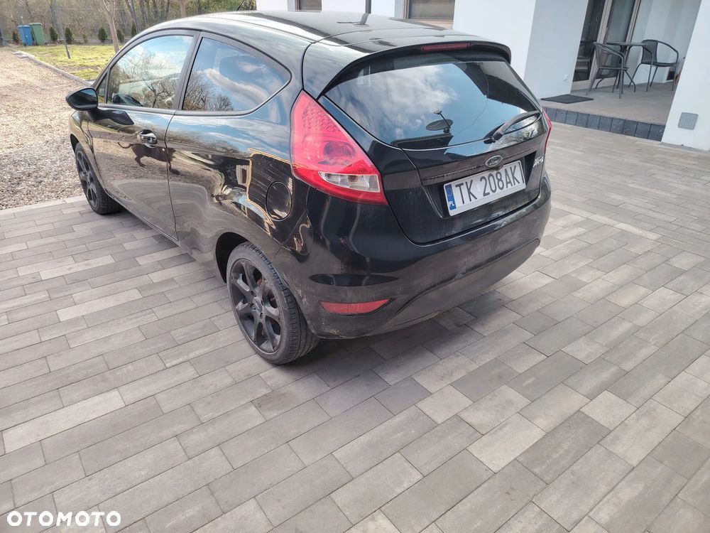 Ford Fiesta 1.25 Titanium EU5 - 4