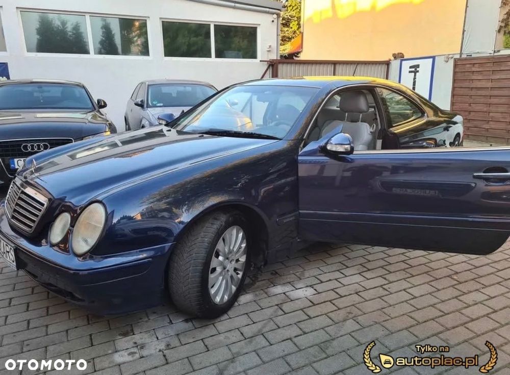 Mercedes-Benz CLK - 6