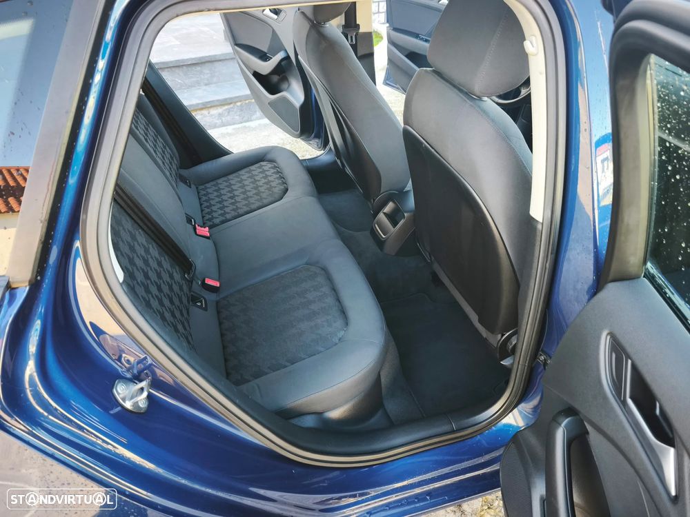 Audi A3 Sportback 1.6 TDI Attraction S-Tronic - 9