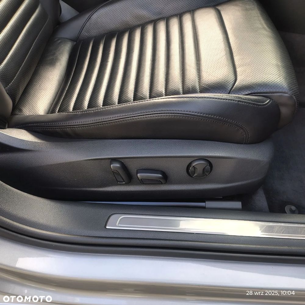 Volkswagen Passat - 20
