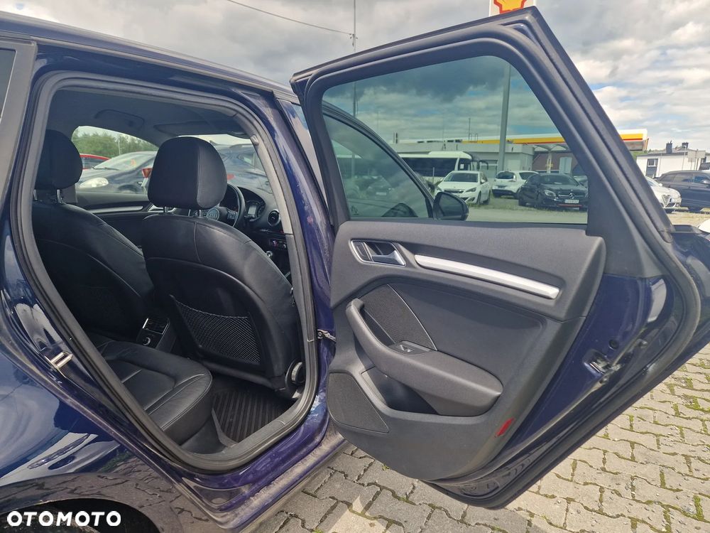 Audi A3 Sportback - 32