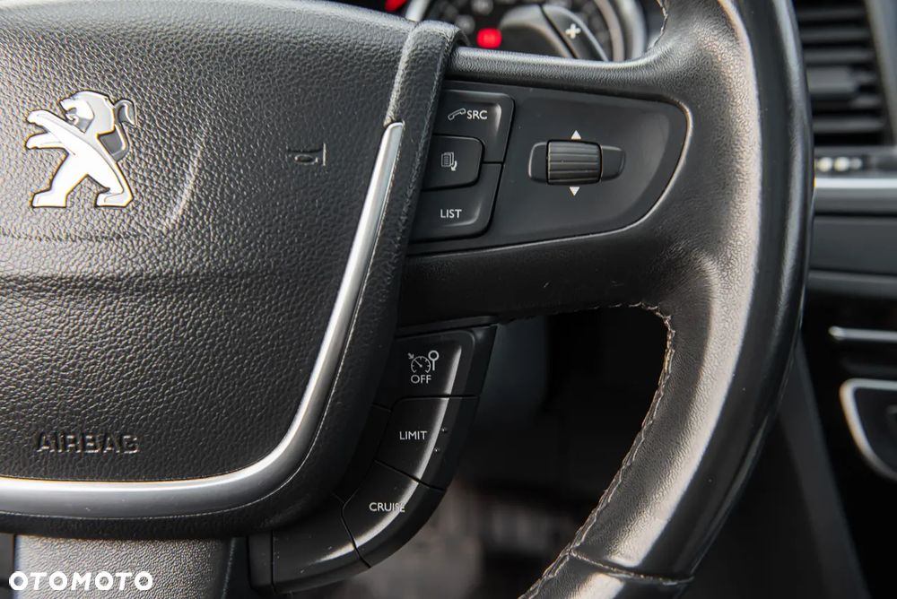 Peugeot 508 RXH Hybrid4 - 24