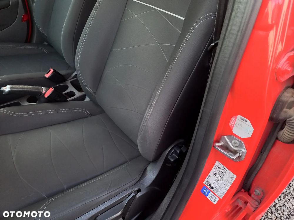 Ford Fiesta - 27