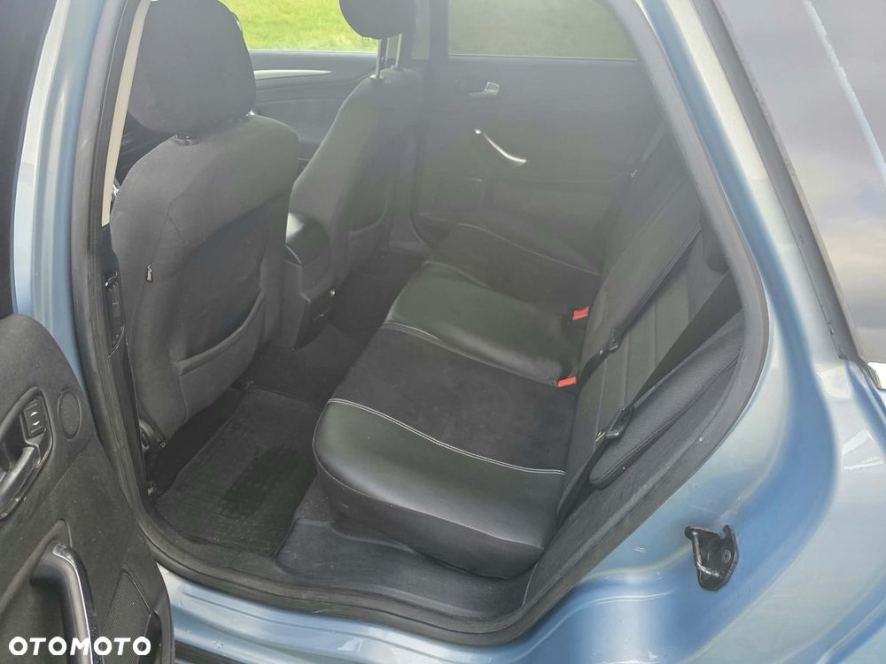 Ford Mondeo 2.0 TDCi Titanium - 11