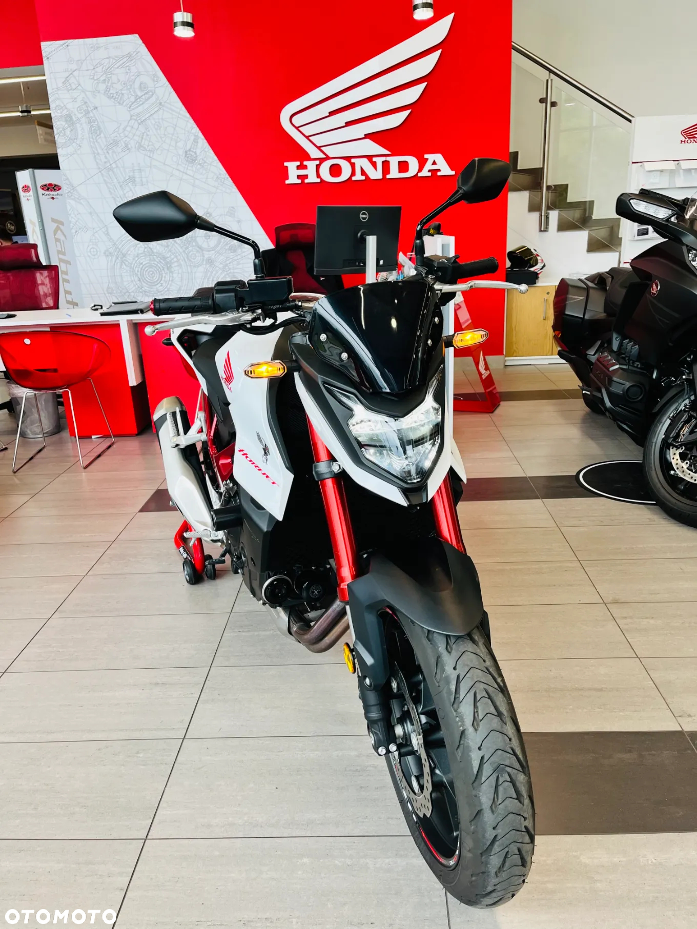 Honda CB - 8