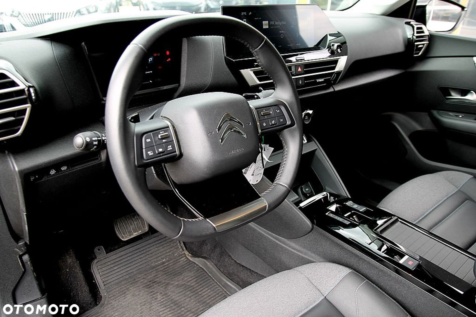 Citroën C4 1.2 PureTech Plus S&S EAT8 - 4