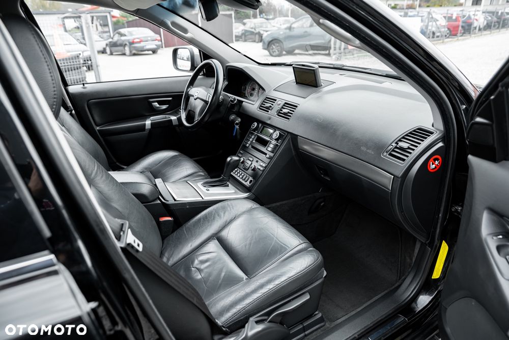 Volvo XC 90 D5 Momentum - 22