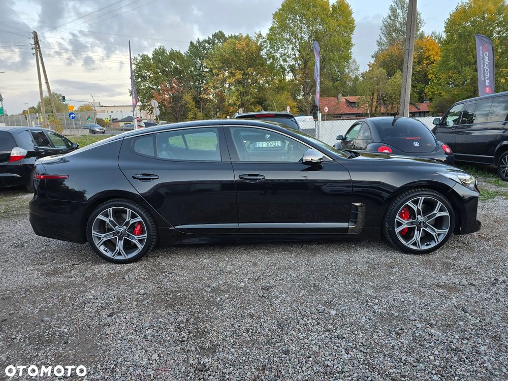 Kia Stinger - 13