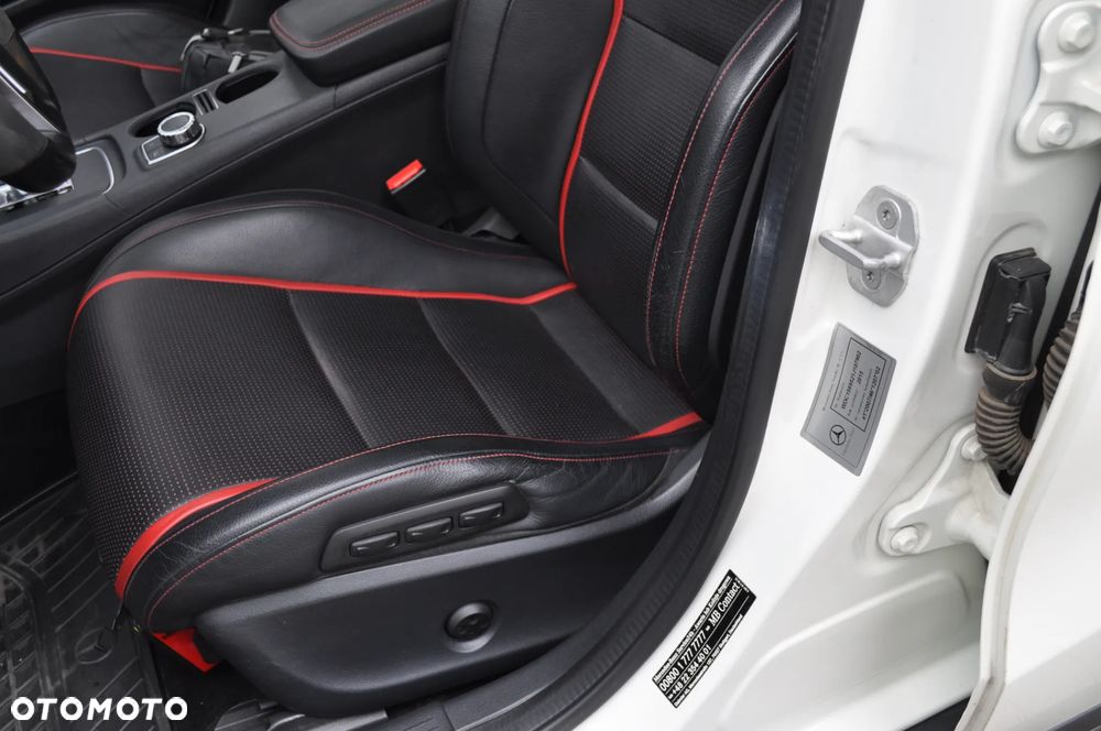 Mercedes-Benz GLA 45 AMG 4-Matic - 6