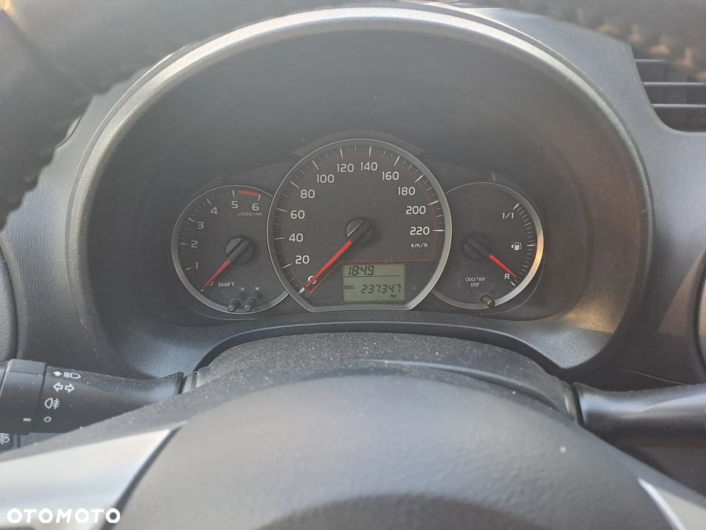 Toyota Yaris 1.4 D-4D Active - 14