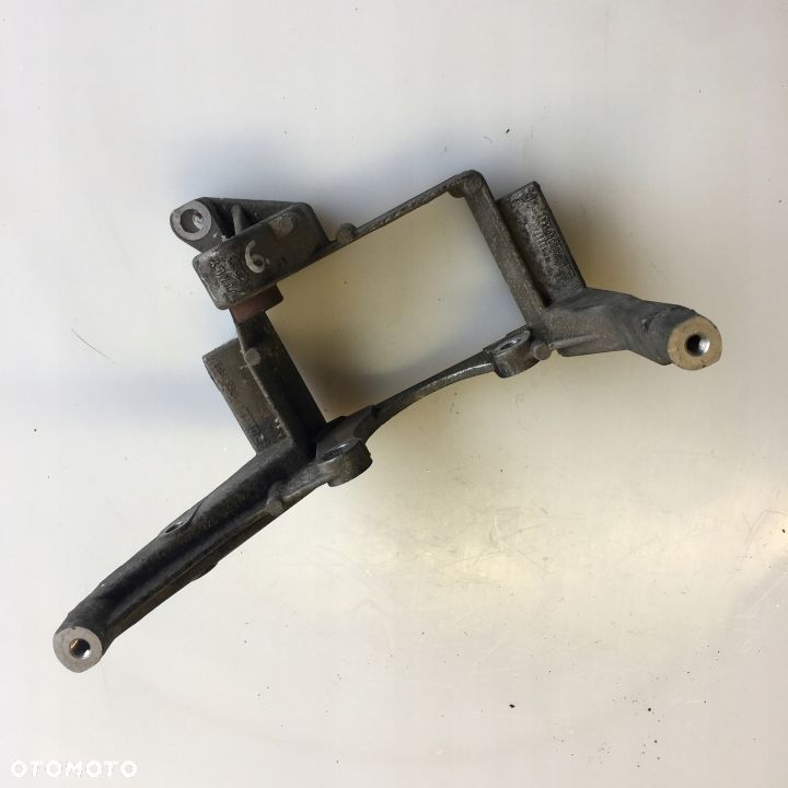 ŁAPA POMPY WSPOMAGANIA VW PASSAT B5 FL 078145383G - 2