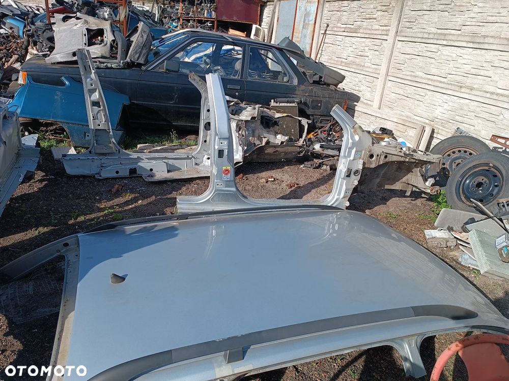 Skoda Octavia II 2004-2013 LA7W Ćwiartka Zderzaki drzwi dach silnik skrzynia koła zawieszenie - 29
