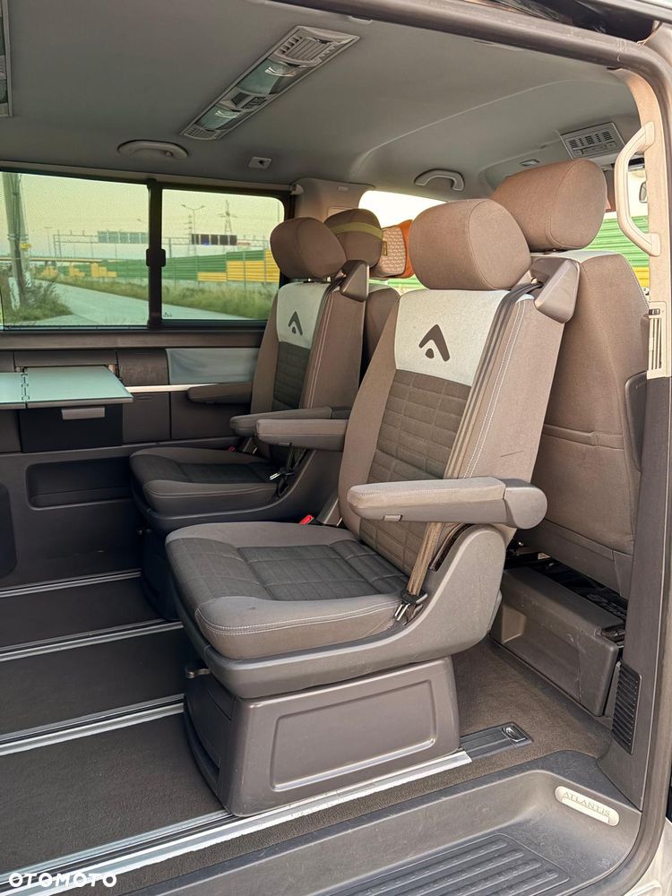 Volkswagen Multivan - 15