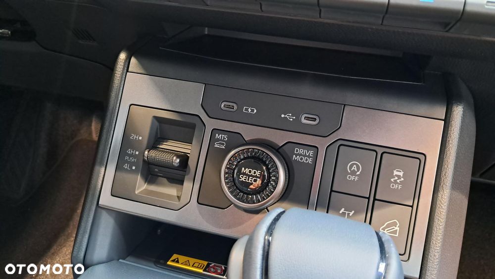 Toyota Hilux - 18