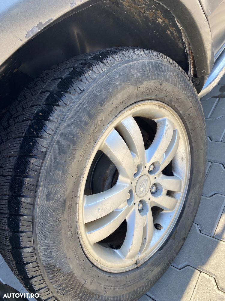 Hyundai Tucson 2.0 CRDI VGT 4WD GLS - 11