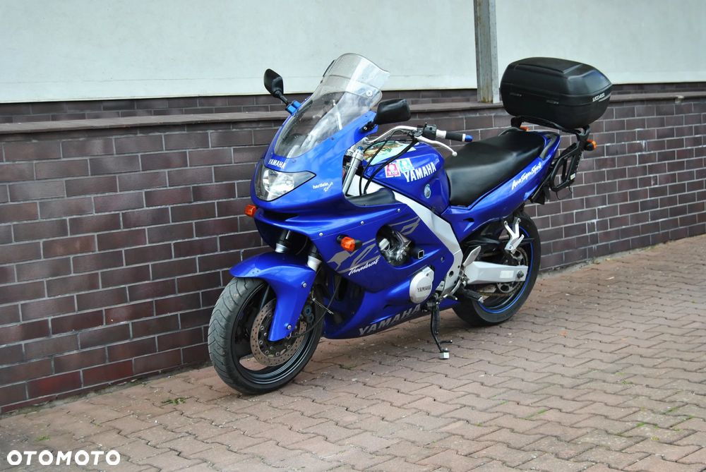 Yamaha YZF - 4