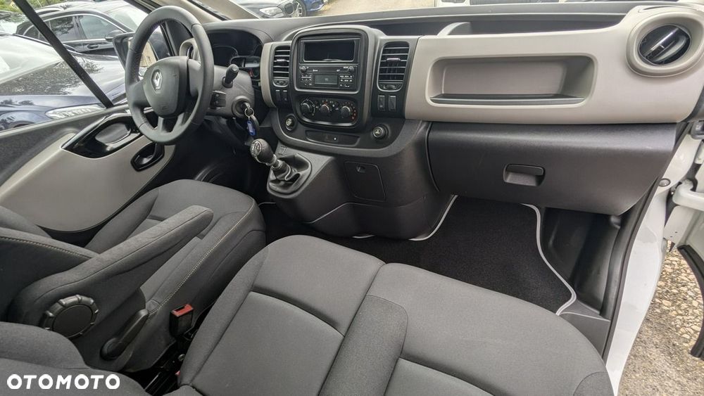Renault Trafic - 19
