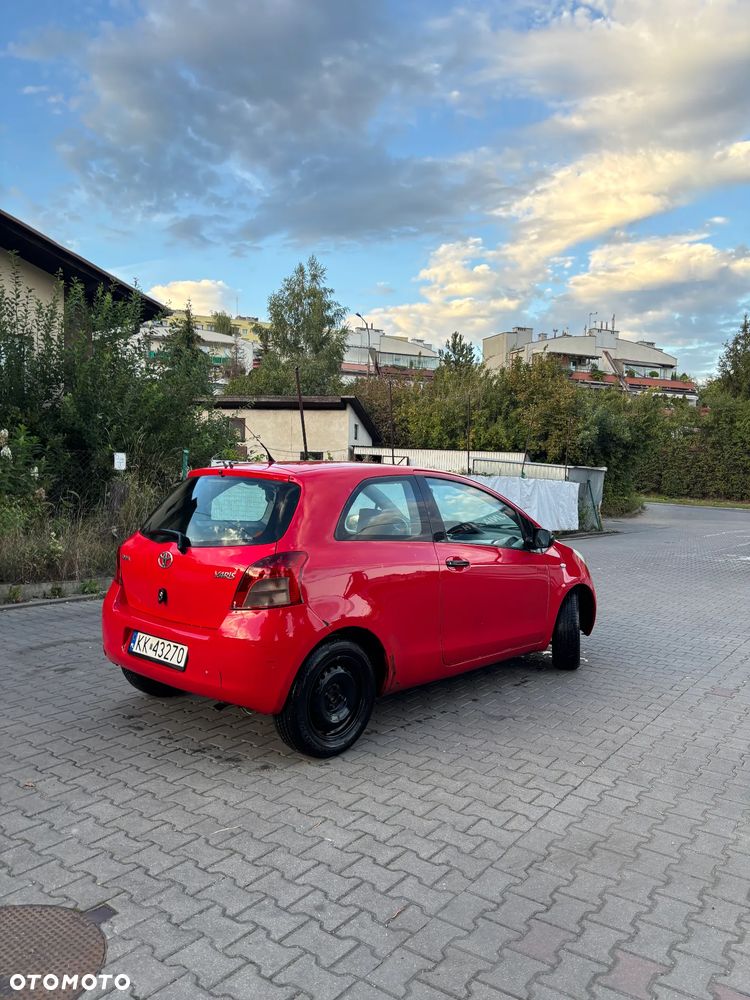 Toyota Yaris 1.0 Luna - 7