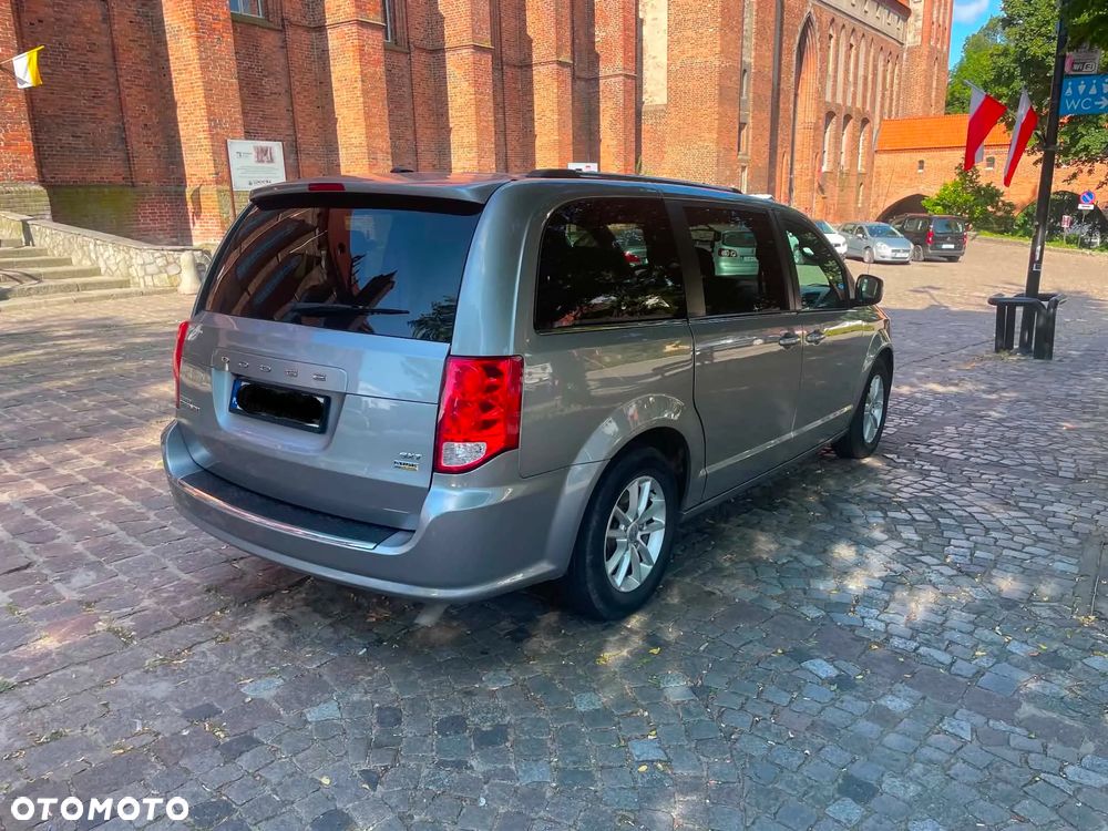 Dodge Grand Caravan 3.6 R/T - 5