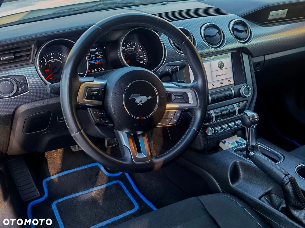 Ford Mustang - 10