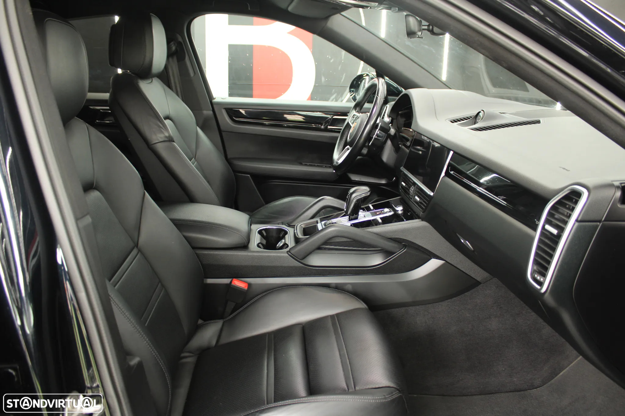 Porsche Cayenne Coupé E-Hybrid - 21