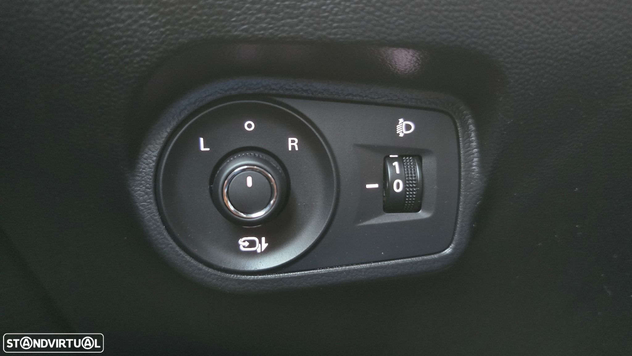 MG MG4 64 kWh Luxury - 10