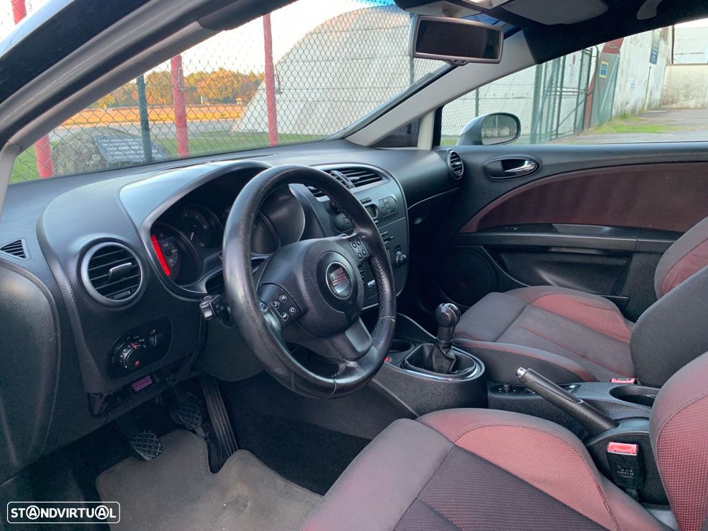 SEAT Leon 2.0 TDI FR DPF - 29