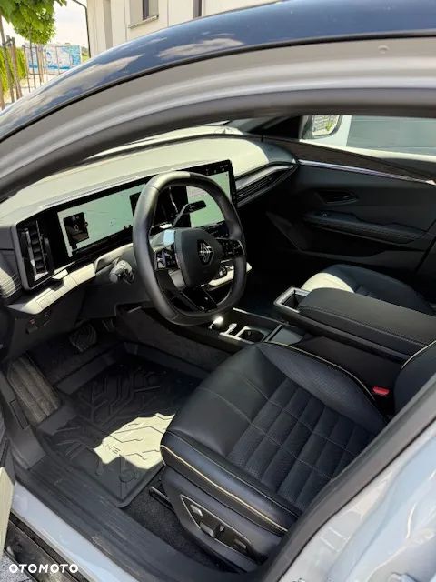 Renault Megane EV60 Iconic - 12