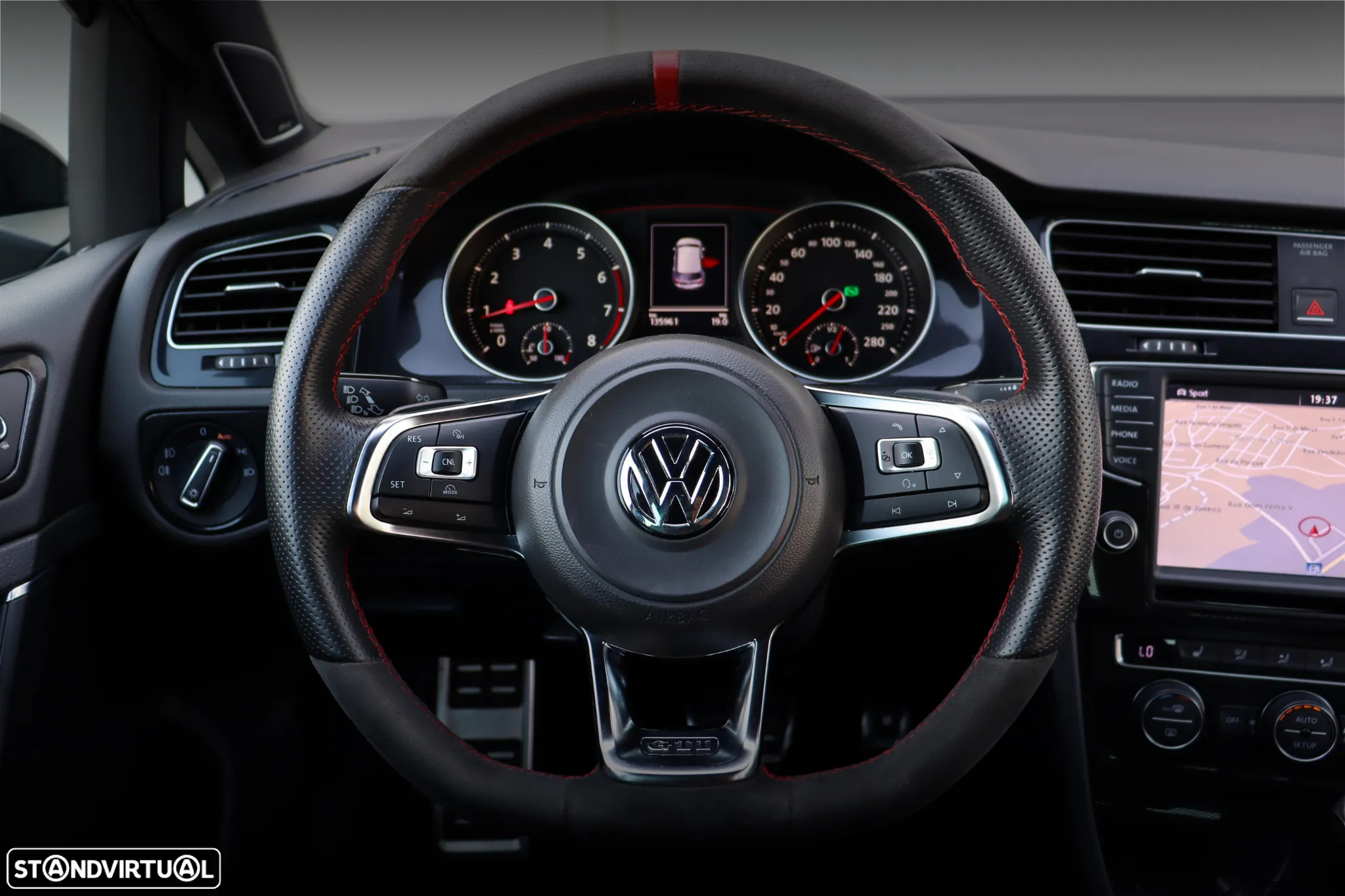 VW Golf 2.0 TSi GTi DSG - 24