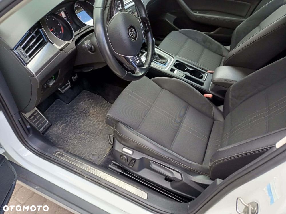 Volkswagen Passat Alltrack 2.0 TDI SCR 4Mot DSG - 14