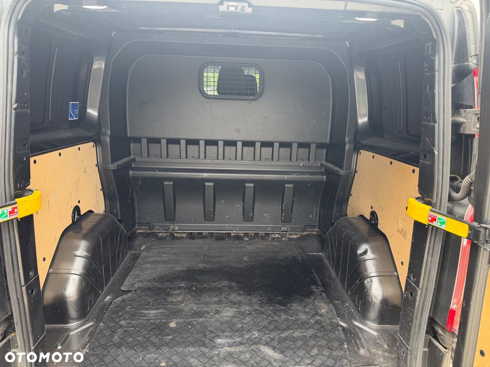 Ford Transit Custom - 9