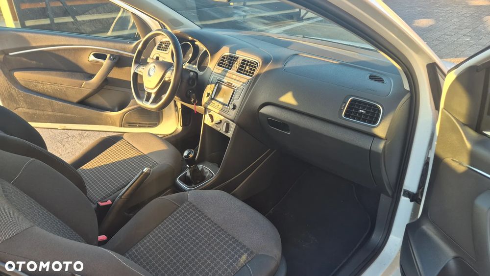 Volkswagen Polo - 11