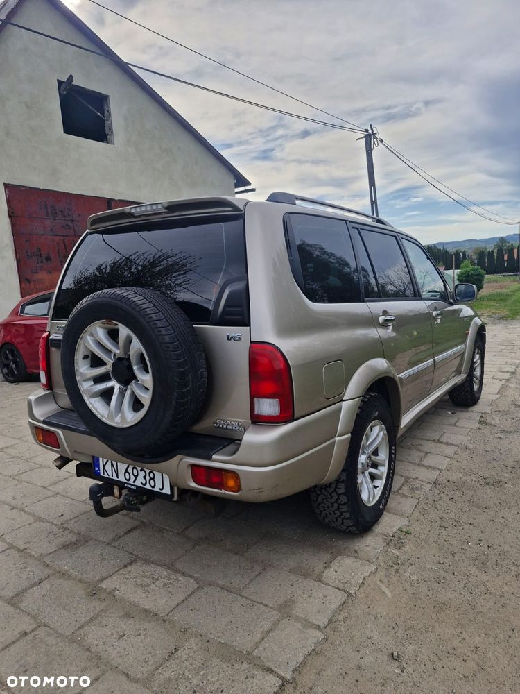 Suzuki Grand Vitara 2.7 V6 - 19